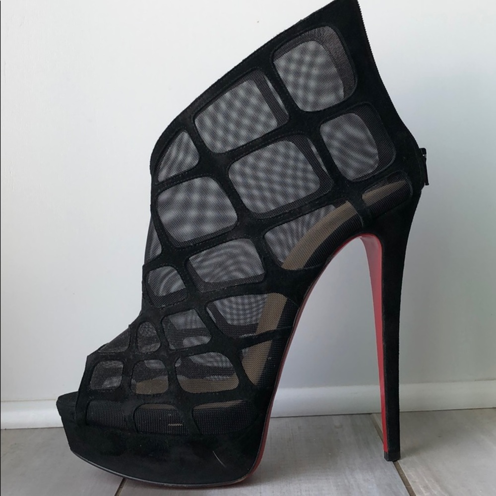 Christian louboutin 40.5 caged heel